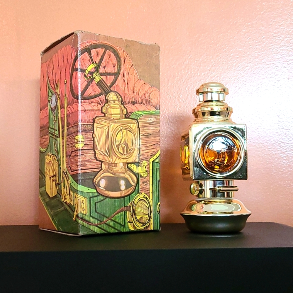AVON Auto Lantern Oland Aftershave & Talc Decanter! Full/ Unopened with Box!